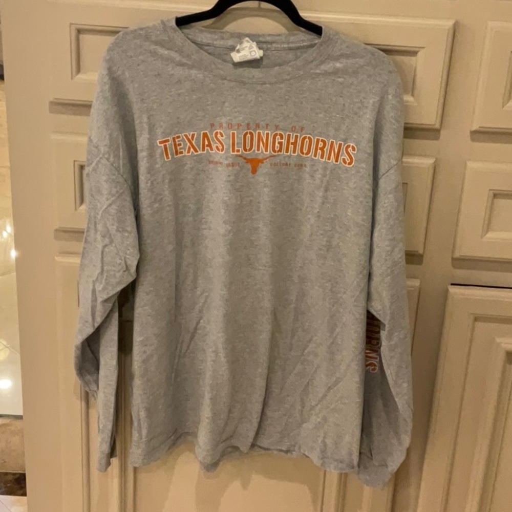 BRIAR CREEK SPORTSWEAR LONG SLEEVE UNIVERSITY OF TEXAS T-SHIRT IN SIZE XL